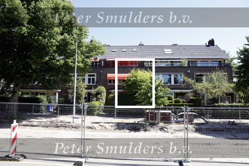 Amsterdam juni 2023
De weg voor het huis van Martijn Krabbe is helemaal op gebroken.