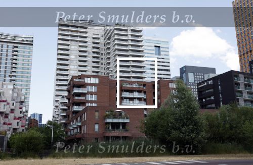 Amsterdam 16 juni 2023
Martin Garrix heeft het te koop staande appartement van Quincy Promes gekocht in intermezzo . Martin heeft daar meerdere penthouses.