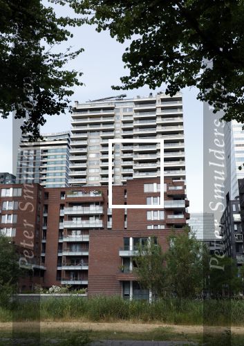 Amsterdam 16 juni 2023
Martin Garrix heeft het te koop staande appartement van Quincy Promes gekocht in intermezzo . Martin heeft daar meerdere penthouses.