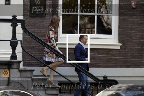 Amsterdam 6 juni 2023
Michiel Mol en zijn vrouw Marloes Mens verlaten het Waldorf ASstoria Hotel. Ze zijn vandaag 5 jaar getrouwd.