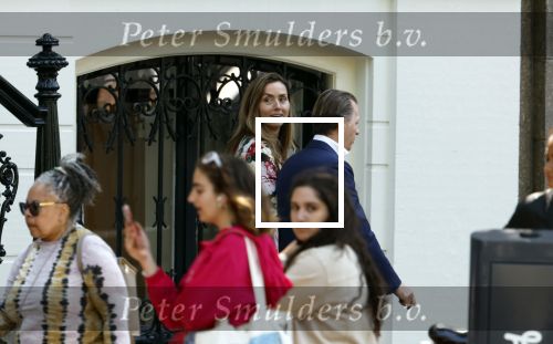 Amsterdam 6 juni 2023
Michiel Mol en zijn vrouw Marloes Mens verlaten het Waldorf ASstoria Hotel. Ze zijn vandaag 5 jaar getrouwd.