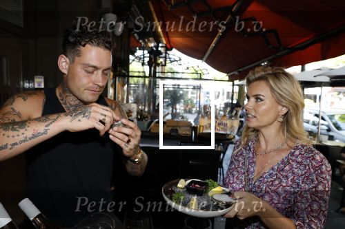 Amsterdam 21 juni 2023
Presentatie nieuwe boek van Bas Smit en Nicolette v Dam .
Nicolette v Dam en Douwe Bob