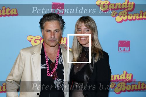 Amsterdam 276 juni 2023
Premiere Candy en Bonita in Pathe de Munt . Nienke Romer is de regisseur.
Nienke Romer met partner Frederik Brom