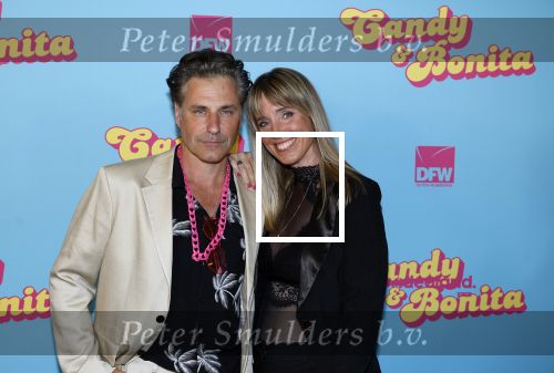 Amsterdam 276 juni 2023
Premiere Candy en Bonita in Pathe de Munt . Nienke Romer is de regisseur.
Nienke Romer met partner Frederik Brom