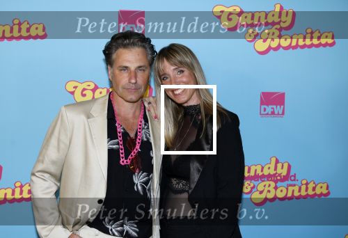 Amsterdam 276 juni 2023
Premiere Candy en Bonita in Pathe de Munt . Nienke Romer is de regisseur.
Nienke Romer met partner Frederik Brom