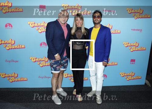 Amsterdam 276 juni 2023
Premiere Candy en Bonita in Pathe de Munt . Nienke Romer is de regisseur.
Nienke Romer met partner Frederik Brom