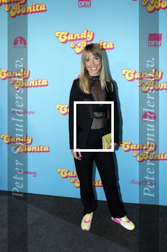 Amsterdam 276 juni 2023
Premiere Candy en Bonita in Pathe de Munt . Nienke Romer is de regisseur.
Nienke Romer met partner Frederik Brom