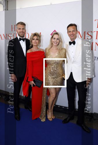 Amsterdam 10 juni 2023
Het 31e Amsterdam diner in AFAS Live tbv het Aidsfonds.
Nikkie Plessen Chantal Janzen en Sven Sauve