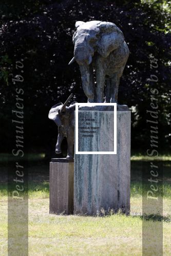 Soestdijk 15 juni 2023
Opnames van de grote sinterklaasfilm op paleis Soestdijk . Op kantoor staan nog foto\'s de kluis en div Boeken . Beeld van 2 olifanten
