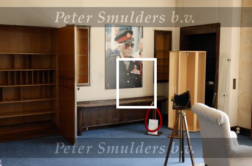 Soestdijk 15 juni 2023
Opnames van de grote sinterklaasfilm op paleis Soestdijk . Op kantoor staan nog foto\'s van oa Prins Berenhard en Prinses Juliana  ,de kluis en div Boeken