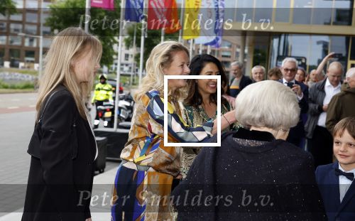 Amsterdam 1 juni 2023
Openingsavond van Holland festival in Amsterdam.
Aanwezig oa Prinses Beatrix Prinses Mabel en haar dochter Zaria.