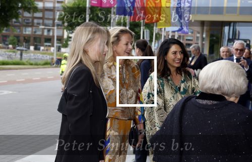 Amsterdam 1 juni 2023
Openingsavond van Holland festival in Amsterdam.
Aanwezig oa Prinses Beatrix Prinses Mabel en haar dochter Zaria.