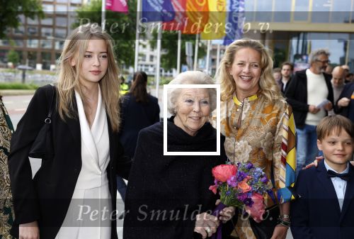 Amsterdam 1 juni 2023
Openingsavond van Holland festival in Amsterdam.
Aanwezig oa Prinses Beatrix Prinses Mabel en haar dochter Zaria.