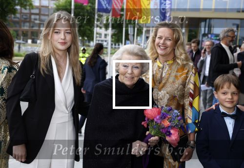Amsterdam 1 juni 2023
Openingsavond van Holland festival in Amsterdam.
Aanwezig oa Prinses Beatrix Prinses Mabel en haar dochter Zaria.