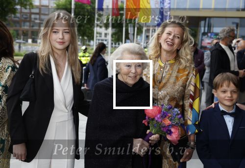 Amsterdam 1 juni 2023
Openingsavond van Holland festival in Amsterdam.
Aanwezig oa Prinses Beatrix Prinses Mabel en haar dochter Zaria.