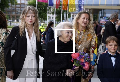Amsterdam 1 juni 2023
Openingsavond van Holland festival in Amsterdam.
Aanwezig oa Prinses Beatrix Prinses Mabel en haar dochter Zaria.
