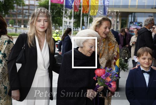 Amsterdam 1 juni 2023
Openingsavond van Holland festival in Amsterdam.
Aanwezig oa Prinses Beatrix Prinses Mabel en haar dochter Zaria.
