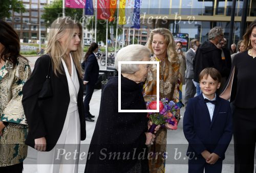 Amsterdam 1 juni 2023
Openingsavond van Holland festival in Amsterdam.
Aanwezig oa Prinses Beatrix Prinses Mabel en haar dochter Zaria.