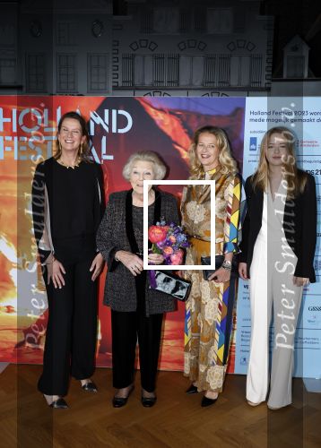 Amsterdam 1 juni 2023
Openingsavond van Holland festival in Amsterdam.
Aanwezig oa Prinses Beatrix Prinses Mabel en haar dochter Zaria.