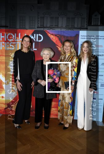 Amsterdam 1 juni 2023
Openingsavond van Holland festival in Amsterdam.
Aanwezig oa Prinses Beatrix Prinses Mabel en haar dochter Zaria.