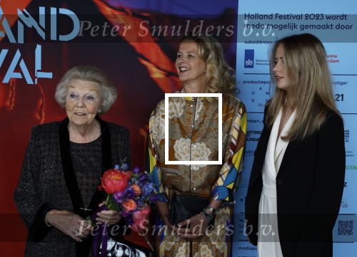 Amsterdam 1 juni 2023
Openingsavond van Holland festival in Amsterdam.
Aanwezig oa Prinses Beatrix Prinses Mabel en haar dochter Zaria.