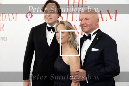 Amsterdam 10 juni 2023
Het 31e Amsterdam diner in AFAS Live tbv het Aidsfonds.
Prinses Margarita was uitgenodigd door een kennis . Prinses Mabel vangt haar op