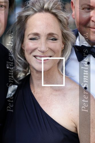 Amsterdam 10 juni 2023
Het 31e Amsterdam diner in AFAS Live tbv het Aidsfonds.
Prinses Margarita was uitgenodigd door een kennis . Prinses Mabel vangt haar op