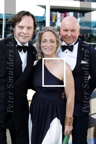 Amsterdam 10 juni 2023
Het 31e Amsterdam diner in AFAS Live tbv het Aidsfonds.
Prinses Margarita was uitgenodigd door een kennis . Prinses Mabel vangt haar op