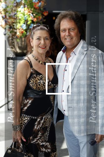Amsterdam 11 juni 2023
Presentatie cd Jeffrey Schenk en Bobbie Eakes bij the Harbour Club.
Rene Leblanc met vriendin