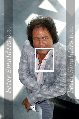 Amsterdam 11 juni 2023
Presentatie cd Jeffrey Schenk en Bobbie Eakes bij the Harbour Club.
Rene Leblanc met vriendin