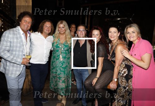 Amsterdam 11 juni 2023
Presentatie cd Jeffrey Schenk en Bobbie Eakes bij the Harbour Club.
Rene Leblanc en Rutger v Barneveld
