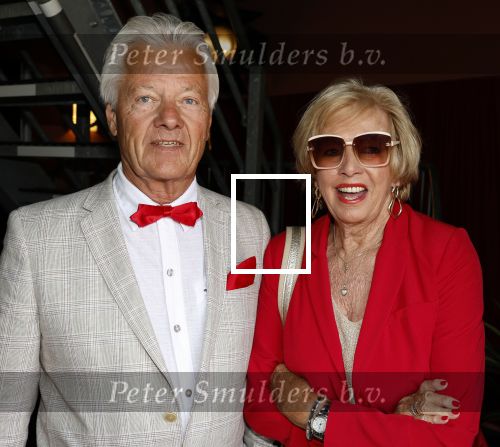 Amsterdam 5 juni 2023
Society Lunch 2023 in Club Hart in Amsterdam.
Ria Valk met partner