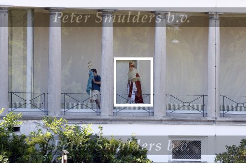 Soestdijk 15 juni 2023
Opnames van de grote sinterklaasfilm met oa Robert ten Brink Maxim Froger  Hans Klok Royce de Vries Martin v Waardenberg en Janny v d Heijden . Robert ten Brink als Sinterklaas