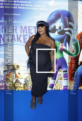 Amsterdam 24 juni 2023
Premiere TIENER MET TENTAKELS in Pathe Arena .
Vonneke Bonneke zwanger met dochter