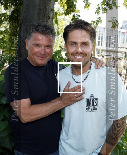 Amsterdam 21 juni 2023
Presentatie Holland zingt Hazes bij Strand Zuid.
De artiesten die volgend jaar mee gaaan doen zijn : Andre Hazes Jeroen v d Boom Douwe Bob Samantha Steenwijk Wolter Kroes en Jamai Looman .