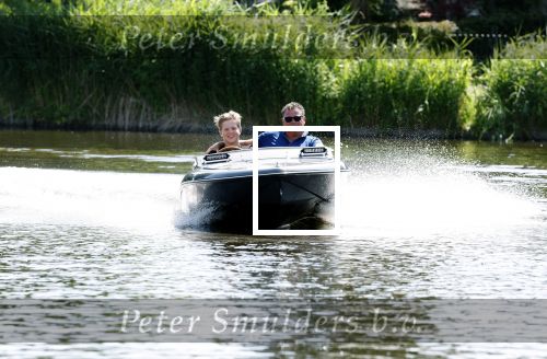Zaanstad 23 juni 2023
Wolter Kroes met zijn Thomas aan het varen met een vet bootje.
