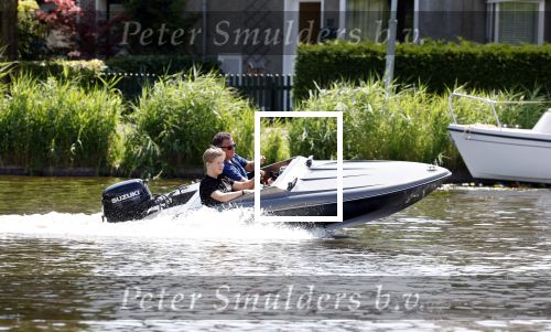 Zaanstad 23 juni 2023
Wolter Kroes met zijn Thomas aan het varen met een vet bootje.