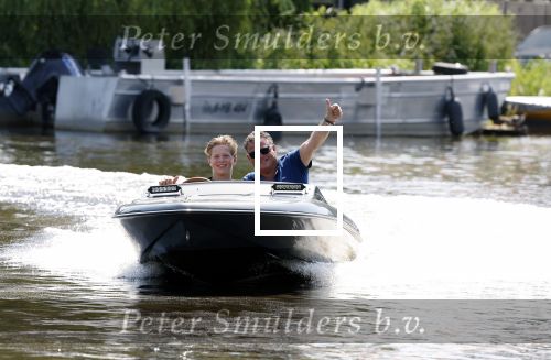 Zaanstad 23 juni 2023
Wolter Kroes met zijn Thomas aan het varen met een vet bootje.
