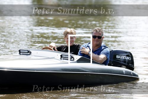 Zaanstad 23 juni 2023
Wolter Kroes met zijn Thomas aan het varen met een vet bootje.