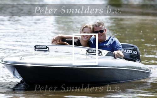 Zaanstad 23 juni 2023
Wolter Kroes met zijn Thomas aan het varen met een vet bootje.