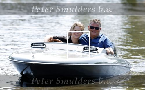 Zaanstad 23 juni 2023
Wolter Kroes met zijn Thomas aan het varen met een vet bootje.
