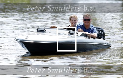 Zaanstad 23 juni 2023
Wolter Kroes met zijn Thomas aan het varen met een vet bootje.