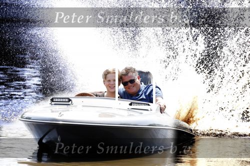 Zaanstad 23 juni 2023
Wolter Kroes met zijn Thomas aan het varen met een vet bootje.