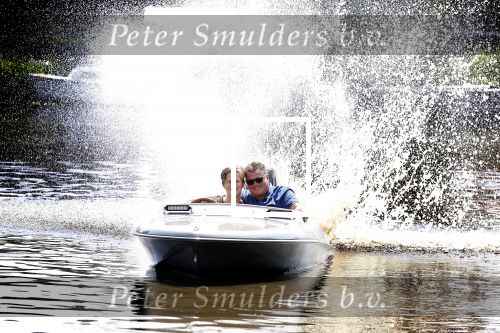 Zaanstad 23 juni 2023
Wolter Kroes met zijn Thomas aan het varen met een vet bootje.