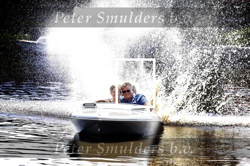 Zaanstad 23 juni 2023
Wolter Kroes met zijn Thomas aan het varen met een vet bootje.