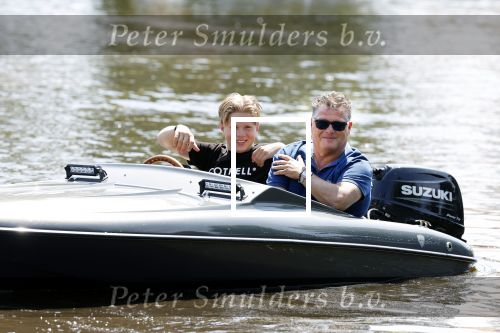 Zaanstad 23 juni 2023
Wolter Kroes met zijn Thomas aan het varen met een vet bootje.