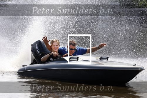 Zaanstad 23 juni 2023
Wolter Kroes met zijn Thomas aan het varen met een vet bootje.