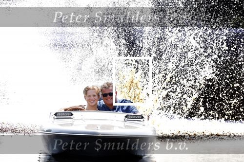 Zaanstad 23 juni 2023
Wolter Kroes met zijn Thomas aan het varen met een vet bootje.