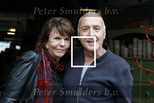 Amsterdam 4 juni 2024
Boekpresentatie Debbie de Jong van B&B Vol liefde . Alfred v d Heuvel met partner Lonneke