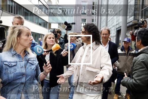 Haarlem 14 juni 2024
Rechtszaak Ali B ivm verkrachtingszaak in rechtbank van Haarlem .Zijn advocaat is Bart Swier
